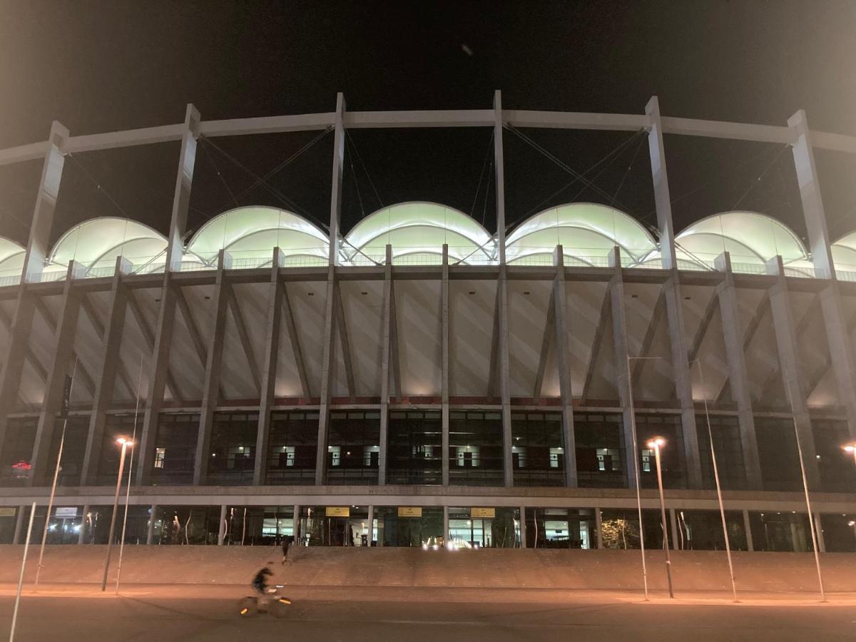 Royal Studio National Arena - Free Parking Bucarest Extérieur photo